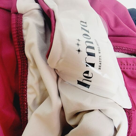 NEW Hermoza Red Marisa One-Piece Swimsuit SIZE 8. $128 Retail - Picture 10 of 10